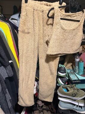 Cozy Teddy Fleece Cropped Tank & Ankle Pants Set - Camel